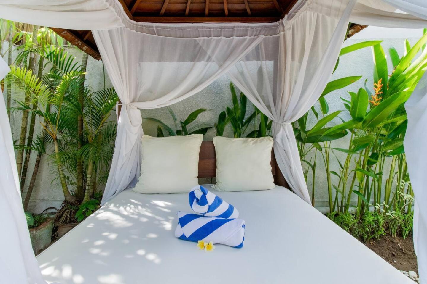 Vila Heart Of Seminyak, 2Br, Sleeps 4, Walk To Bintang Exteriér fotografie