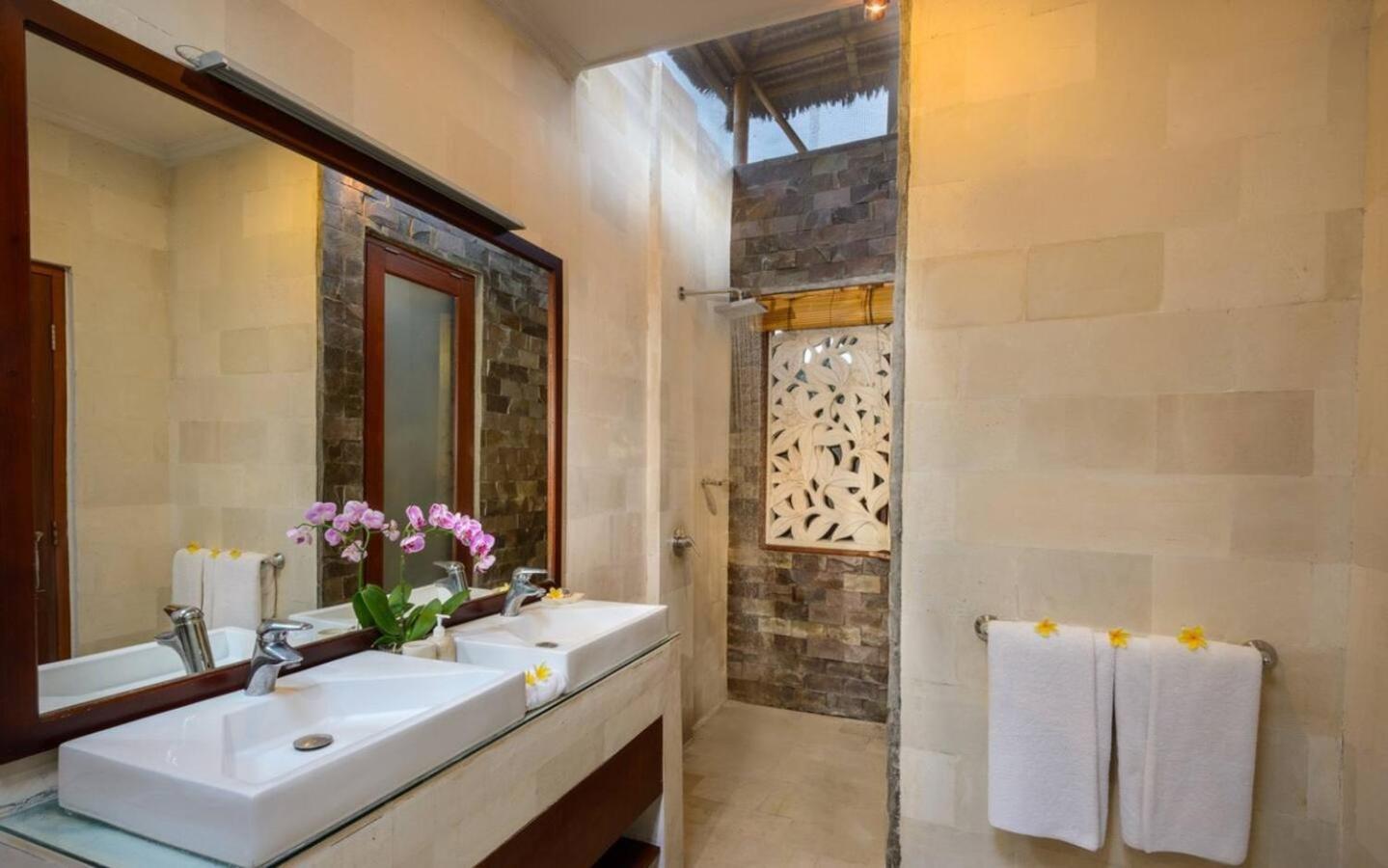 Vila Heart Of Seminyak, 2Br, Sleeps 4, Walk To Bintang Exteriér fotografie