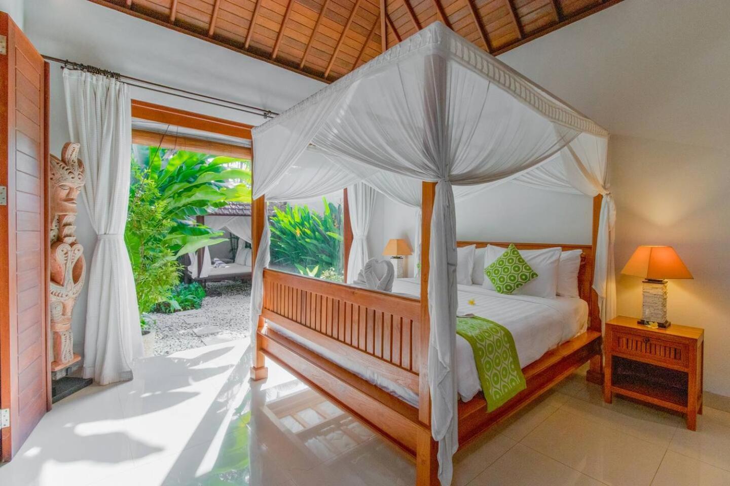 Vila Heart Of Seminyak, 2Br, Sleeps 4, Walk To Bintang Exteriér fotografie